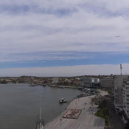 Delta Danube View Apart Tulcea Esterno foto