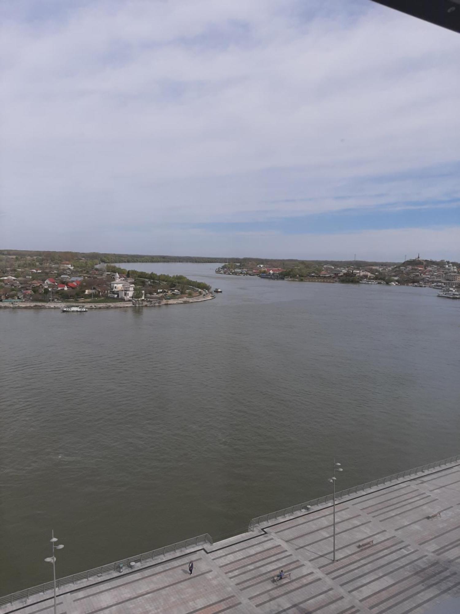 Delta Danube View Apart Tulcea Esterno foto